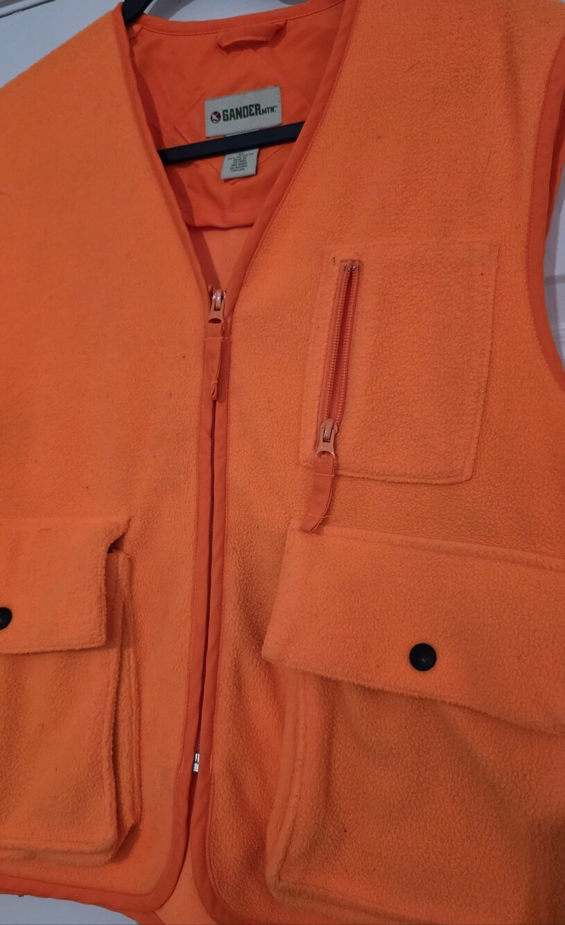 Gander Mountain fleece hunting vest multiple utility pockets front zipper XL